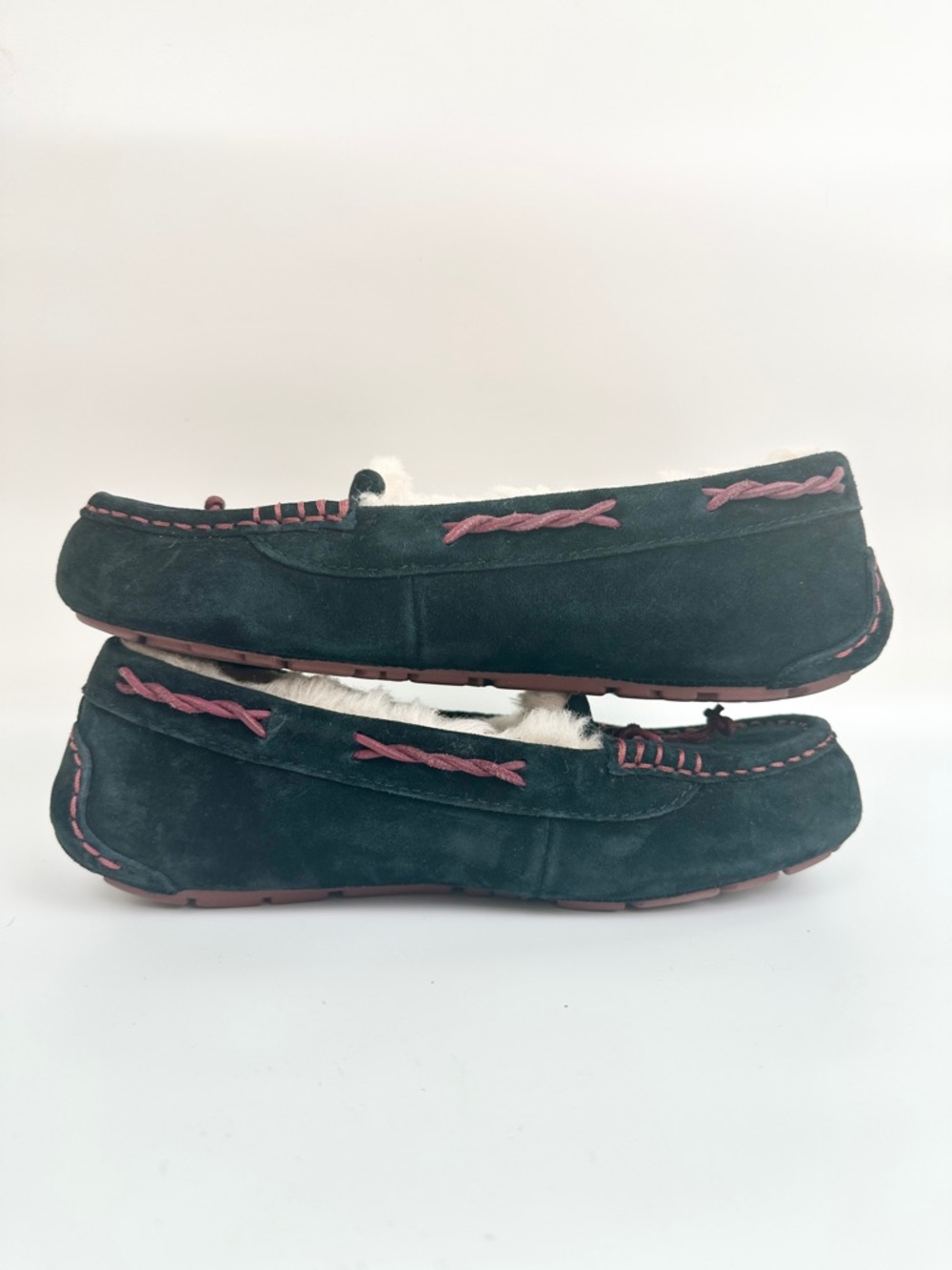 UGG Brett Moccasin Slip On Slippers Women's Size 9 UGGplush Lined - Picture 5 of 11